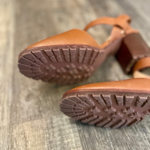 Madewell Leather Lug Sole Mary Janes, Size 11, Like New, Adjustable Ankle Strap - Picture 8 of 11